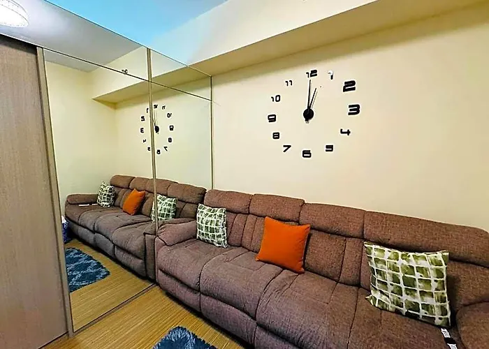 ホテル Taguig 1 Bedroom With Balcony Near Bgc *