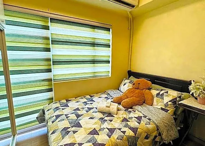 Taguig 1 Bedroom With Balcony Near Bgc ホテル *